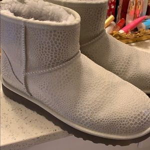 Ugh Mini Classic Booties Gray